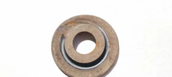 Volkswagen Golf VI Front coil spring rubber mount 1k0512149b