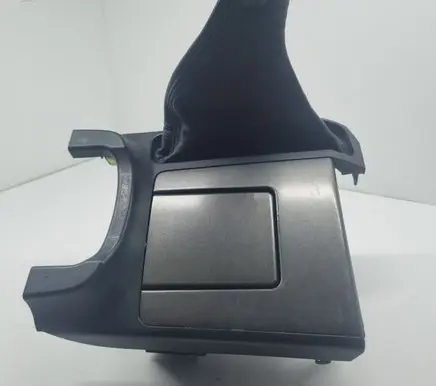 Cup holder front