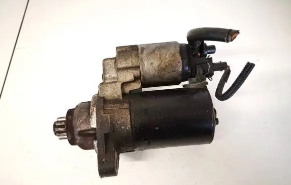 Volkswagen Fox Starter motor 000120400 02t911023g