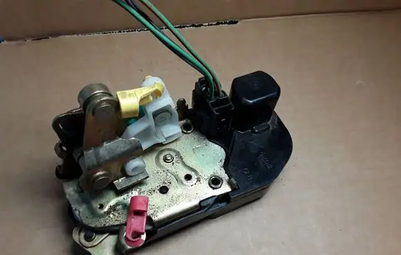 Jeep Grand Cherokee (WK) Rear door lock NOCODE