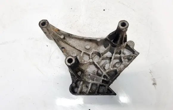 Volkswagen Caddy Engine mounting bracket 03G199207G