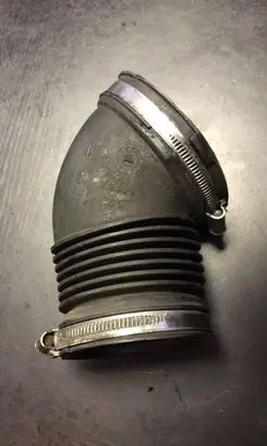 BMW 1 E81 E87 Air intake hose/pipe 7532755