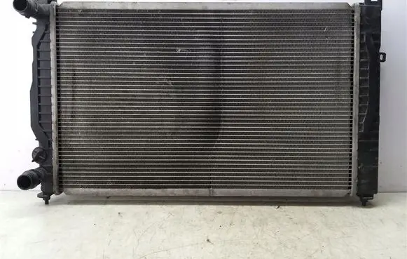 Volkswagen PASSAT B5.5 Coolant radiator