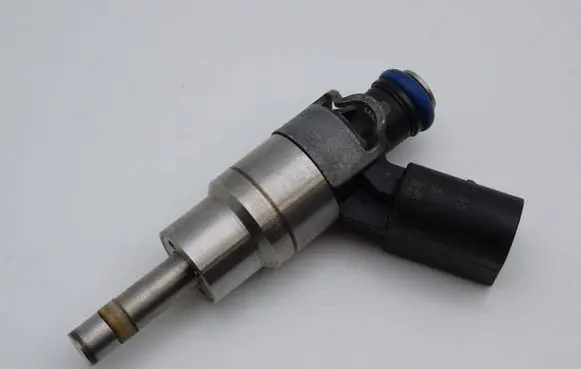 Volkswagen PASSAT B6 Fuel injector 06F906036