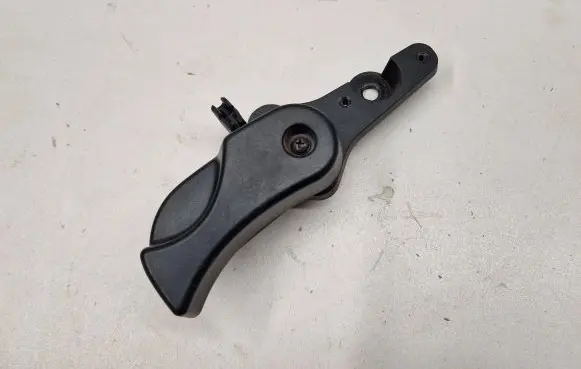 BMW 3 E90 E91 Engine bonnet (hood) release handle 9150274