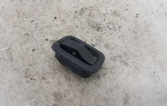 Nissan X-Trail T31 Parcel shelf load cover mount bracket NOCODE