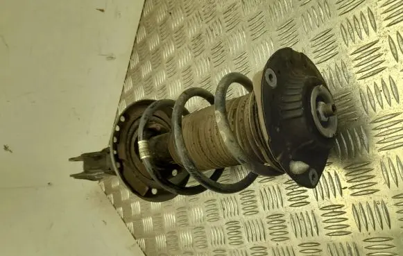 Front shock absorber with coil spring