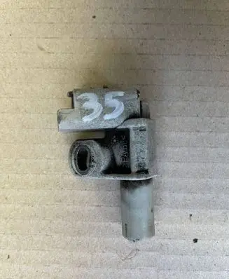 Ford Kuga II Camshaft position sensor 9665443580