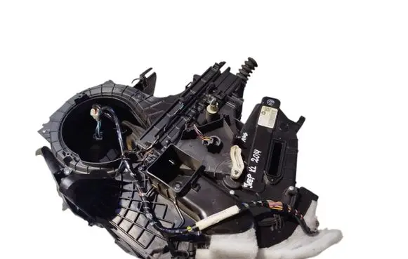 Jeep Cherokee Interior heater climate box assembly housing AA4431809497 130470113 68139418AF