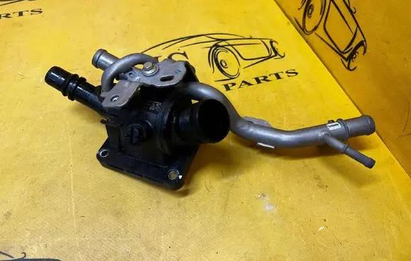 Renault Espace VI Thermostat housing 110611151R