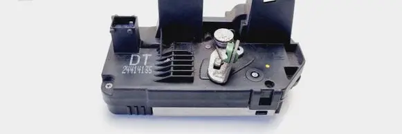 Opel Zafira A Rear door lock 24414135DT