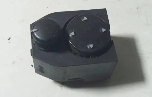 Audi A6 S6 C5 4B Wing mirror switch 4D0959565G