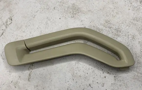 Volvo XC90 Seat belt trim 