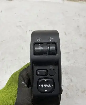 Subaru Forester SH Headlight level height control switch