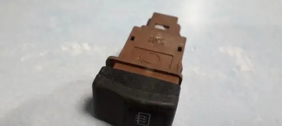 Subaru Legacy Windscreen/window heater switch