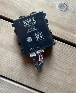 Toyota RAV 4 (XA50) Other devices 8594042040