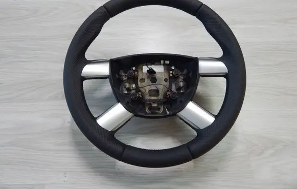 Ford Focus Steering wheel