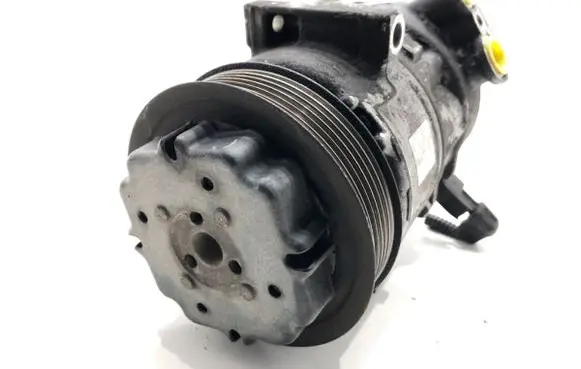 Opel Corsa D Air conditioning (A/C) compressor (pump) 55703721