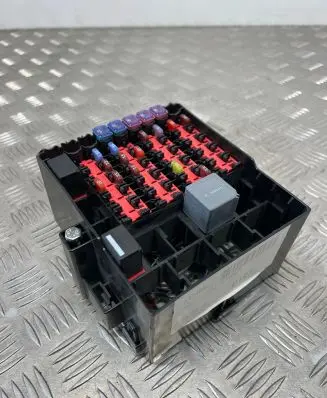 Ford B-MAX Fuse box set AV1T14A005BFE 12602537000