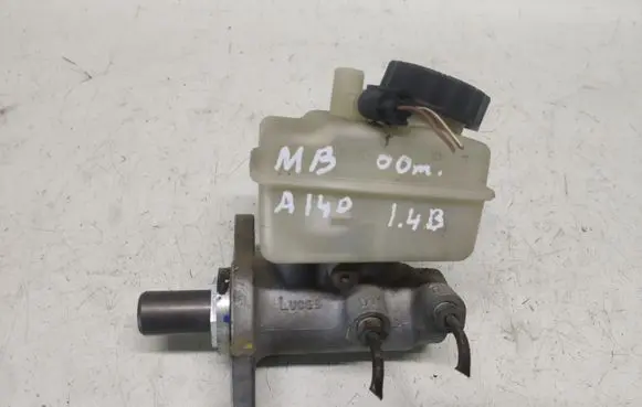Mercedes-Benz A W168 Master brake cylinder