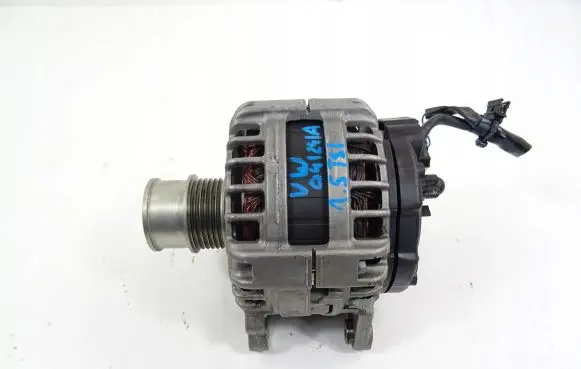 Volkswagen Golf VII Generator/alternator 05E903026R