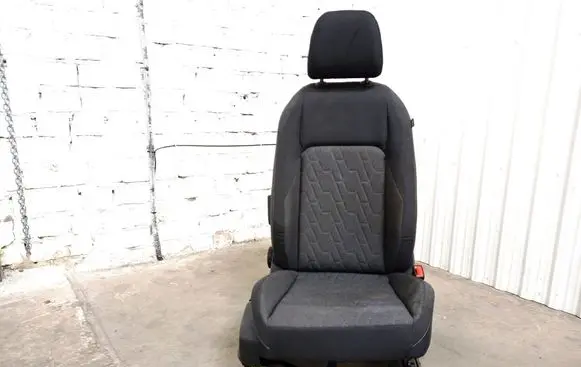 Volkswagen Golf VIII Front passenger seat 