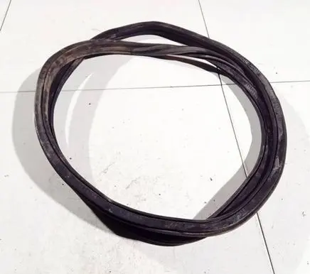 Mazda 3 I Rubber seal rear door 