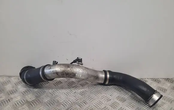 BMW 3 E90 E91 Intercooler hose/pipe 7793783