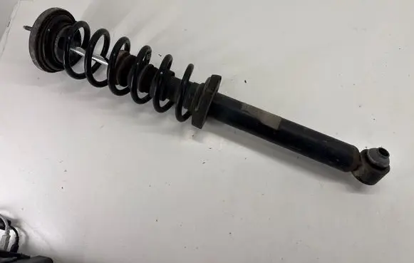 BMW 5 F10 F11 Rear shock absorber with coil spring 6784015 33526784015 F10H554BLX