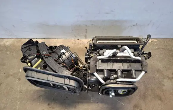 Volvo V60 Interior heater climate box assembly 32226876 32226877 EY443007