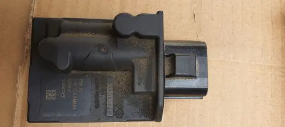 Volvo S90, V90 Fuel injection pump control unit/module 32203571