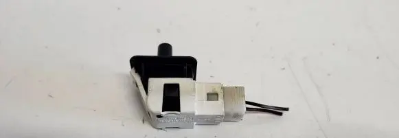 Mercedes-Benz S W220 Loading door sensor 300820011A 2028209410