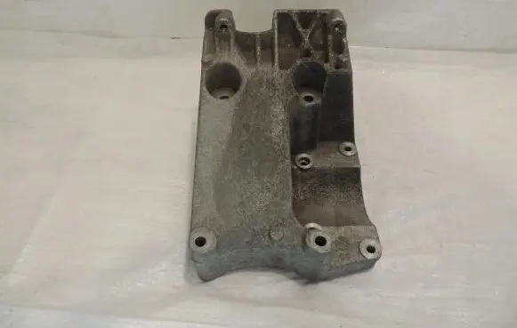 Ford Focus C-MAX Engine mounting bracket 4M5Q-19D624-CC