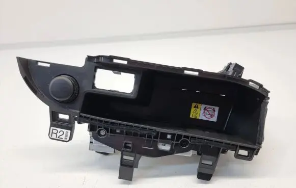 Lexus RX 450H Wireless charging module 861C048060