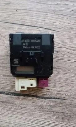 Mercedes-Benz S W223 USB socket connector A2238203406