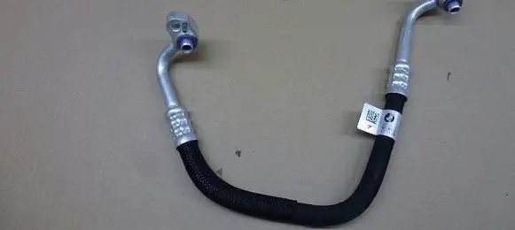 BMW X5M G05 F95 Air conditioning (A/C) pipe/hose 7911111T