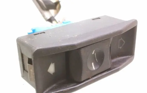 BMW 5 E34 Sunroof switch 1378862