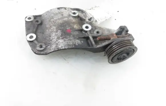 Subaru Justy A/C compressor mount bracket 9511186G0