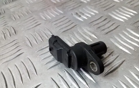Jeep Cherokee III KJ Camshaft position sensor 0281002667