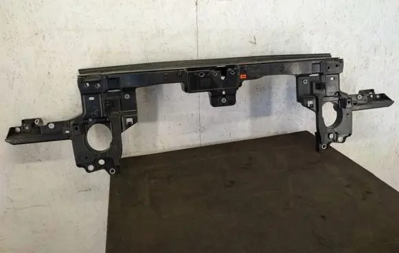 Volkswagen Touareg II Top upper radiator support slam panel 7P6805594C 7P6805598C 7P6805598