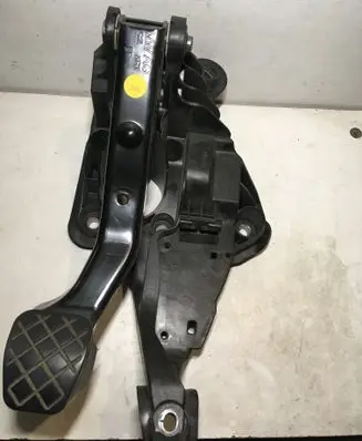 Skoda Rapid (NH) Brake pedal bracket assembly 6R1721058P