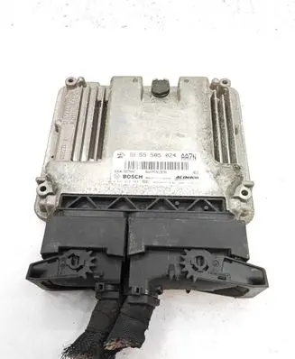 Opel Zafira C Engine control unit/module 55585024 86AA7N720130706 1039S44177