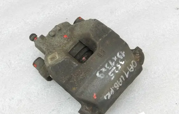 Opel Astra K Front brake caliper