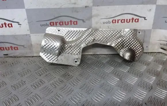 Volkswagen Touareg I Heat shield in engine bay 7L0301328F