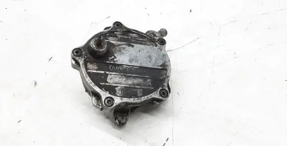 BMW 7 E65 E66 Vacuum pump 667507263
