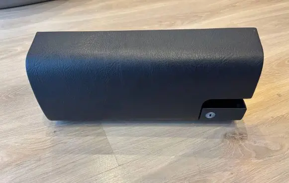 Mercedes-Benz E W210 Glove box A2106890091 2106890091