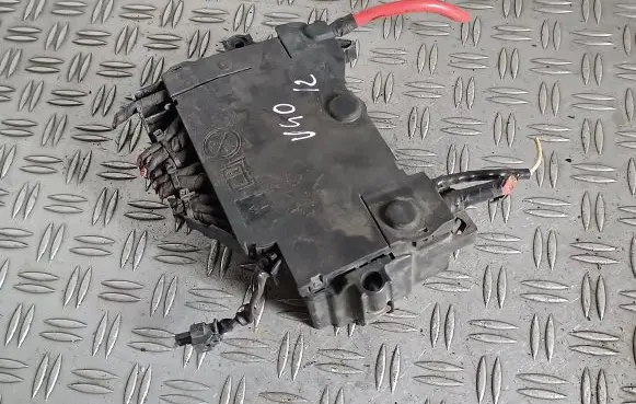 Volvo V40 Positive wiring loom 30659192 19228 C9Y1B1