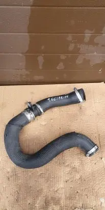 Opel Grandland X Intercooler hose/pipe 9820115680