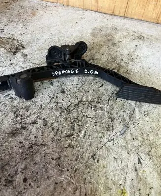 KIA Sportage Accelerator throttle pedal 327001FXXX