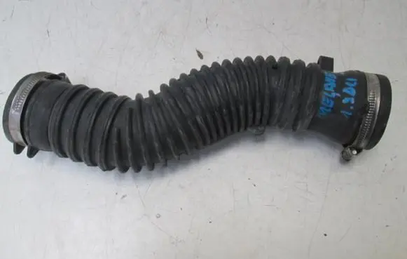 Renault Megane III Air intake duct part